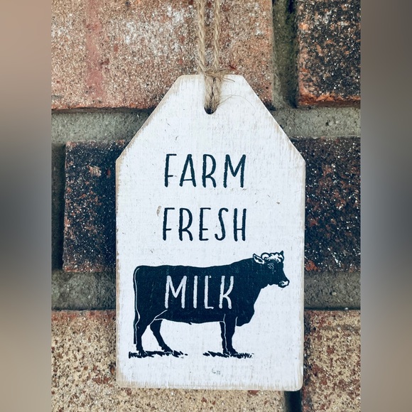 *Farm Fresh Milk Cow Wood Tag Ornament - Picture 9 of 13